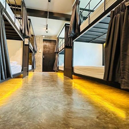 Adora Hostel Chiang Mai Eksteriør billede